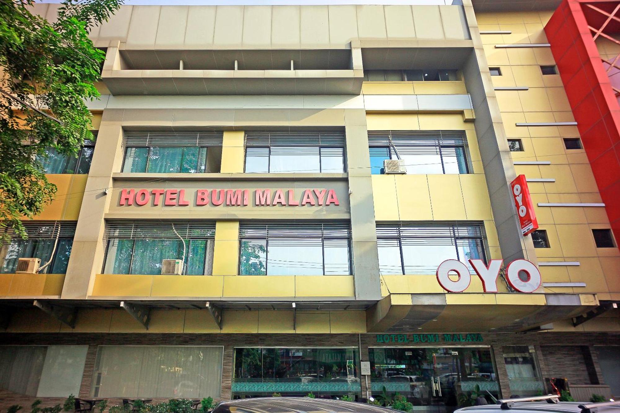 Oyo 1009 Hotel Bumi Malaya Medan Exterior foto